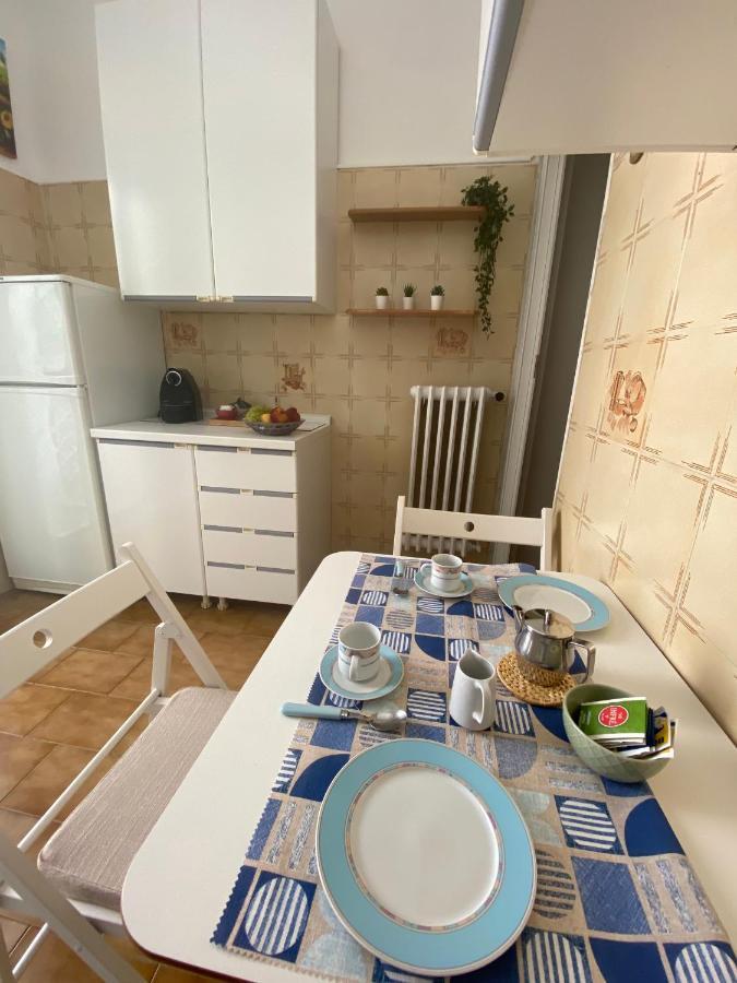 Apartament Dimora De Amicis 88 Bari Zewnętrze zdjęcie