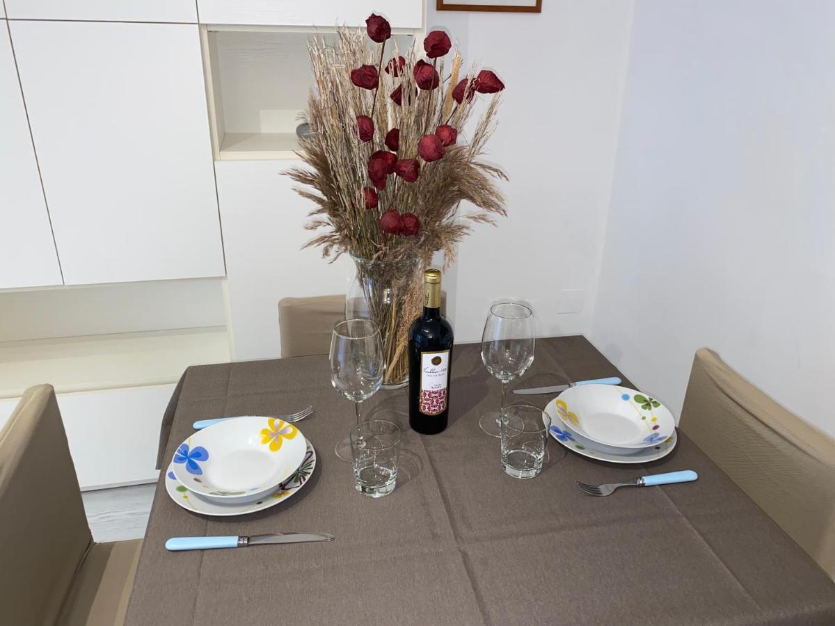 Apartament Dimora De Amicis 88 Bari Zewnętrze zdjęcie
